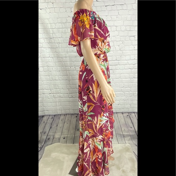 EXPRESS RUFFLE OFF SHOULDER MAXI DRESS - Picture 2 of 6